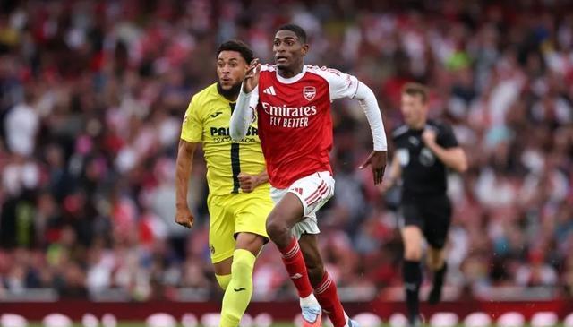 成为提升阿, 阿森纳球迷